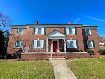 /international/us/700-sw-1st-street-moultrie-ga-110107963440/