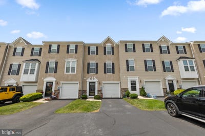 /international/us/110-topaz-drive-gilbertsville-pa-110108775335/