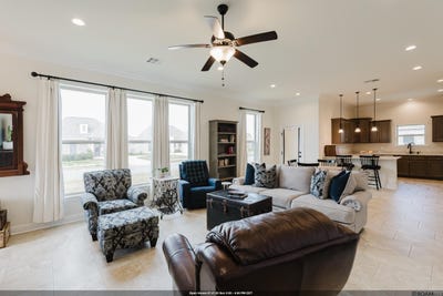 /international/us/41236-coastline-ave-gonzales-la-110096952504/