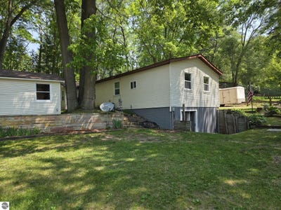/international/us/4280-birch-street-lake-mi-110099080555/