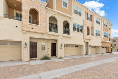 /international/us/604-white-oaks-lake-forest-ca-110110318574/