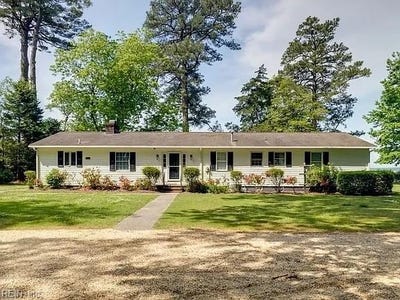 /international/us/5198-weaver-lane-gloucester-va-110104948019/