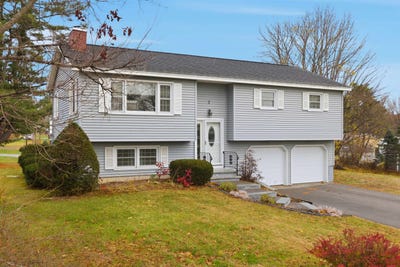 /international/us/6-anthony-drive-laconia-nh-110107240939/