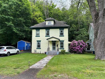 /international/us/39-reservoir-avenue-port-jervis-ny-110099036896/