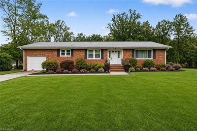 /international/us/626-kenneth-road-greensboro-nc-110108382097/