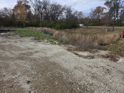 /international/us/6-stone-bridge-court-schaumburg-il-110103405855/