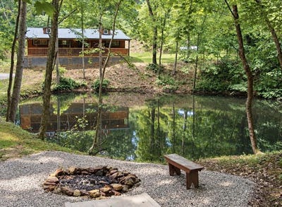 /international/us/15105-state-route-678-rockbridge-oh-110120149855/