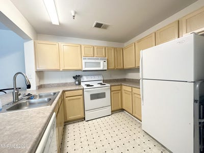 /international/us/200-talus-way-reno-nv-110105927392/