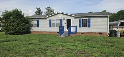 /international/us/3675-pennington-road-greer-sc-110108493694/