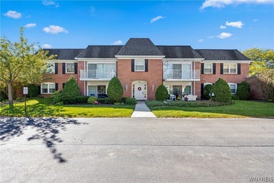 /international/us/27-hickory-hill-road-williamsville-ny-110120411316/