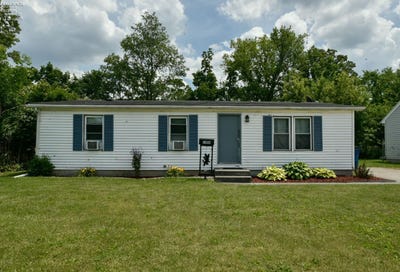 /international/us/1454-dixon-drive-sandusky-oh-110100474563/