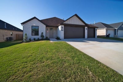 /international/us/851-e-buchanan-street-prairie-grove-ar-110120646865/