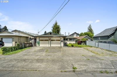 /international/us/160-w-berkeley-st-gladstone-or-110108064165/