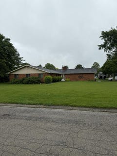 /international/us/5655-bradley-drive-tipp-city-oh-110108230883/