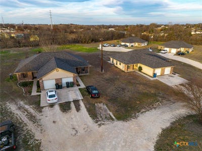 /international/us/540-546-crest-circle-drive-san-marcos-tx-110119734204/
