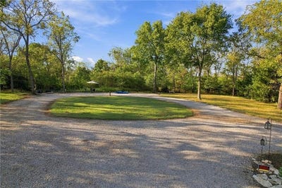 /international/us/45-49-locust-lane-linn-valley-ks-110120087439/