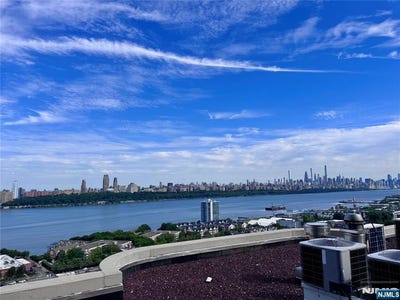 /international/us/100-carlyle-cliffside-park-nj-110108410135/