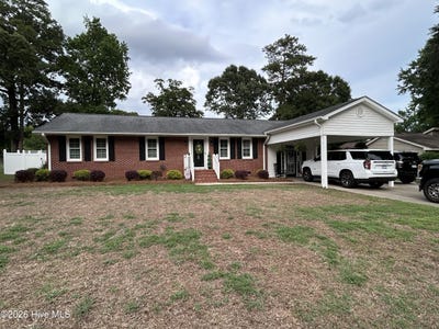 /international/us/1585-eastwood-drive-kinston-nc-110108380636/