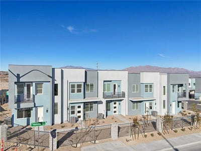 /international/us/10511-blossoming-hills-way-las-vegas-nv-110103187129/