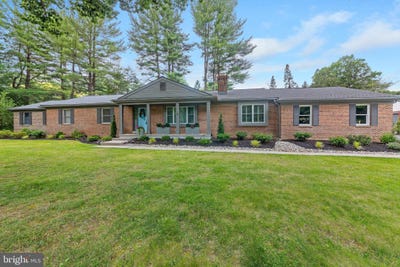 /international/us/2201-stackhouse-drive-yardley-pa-110109059101/