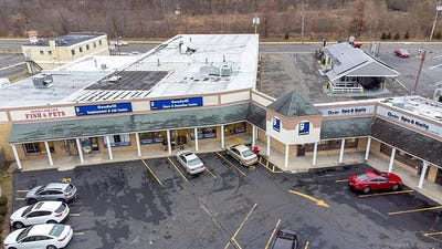 /international/us/61-amity-road-new-haven-ct-110073487925/