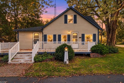/international/us/7420-birchcrest-road-lexington-mi-110119765437/