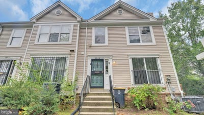 /international/us/3505-lupine-court-hyattsville-md-110101438941/