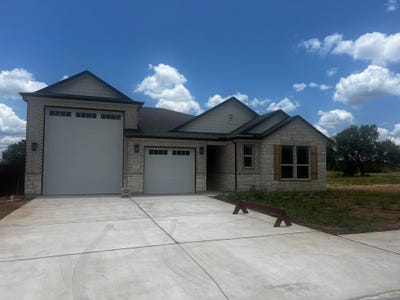 /international/us/225-firethorn-road-marble-falls-tx-110100097280/