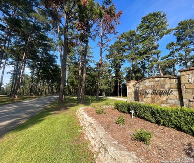 /international/us/91-twinstone-cir-coldspring-tx-110094048425/