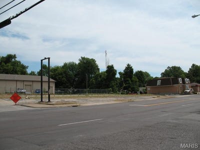 /international/us/2012-william-street-cape-girardeau-mo-110106218515/