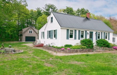 /international/us/417-sanford-road-wells-me-110107634129/