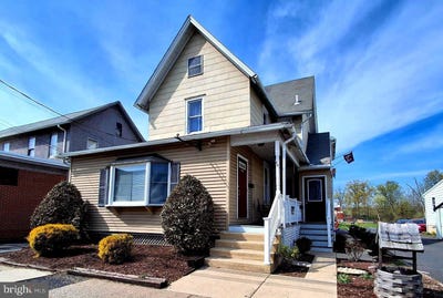 /international/us/523-w-broad-street-quakertown-pa-110105856476/