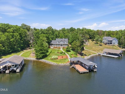 /international/us/86-s-oak-cove-drive-semora-nc-110108879538/