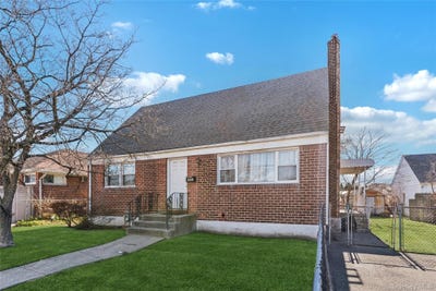 /international/us/2036-front-street-east-meadow-ny-110106535000/