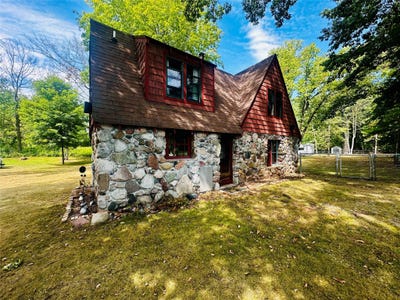 /international/us/n2146-county-road-e-bruce-wi-110119766723/