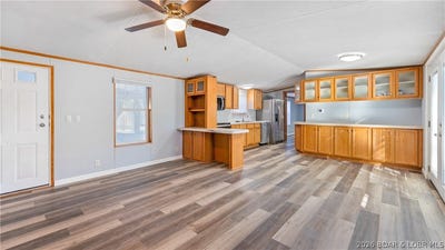 /international/us/13-foothill-court-camdenton-mo-110107796495/