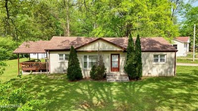 /international/us/117-turnpike-avenue-camden-tn-110107319422/