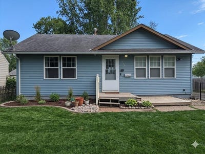 /international/us/908-11th-street-sheldon-ia-110108282047/