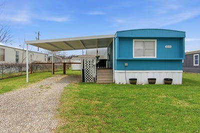 /international/us/1849-coral-road-pelican-bay-tx-110106298330/