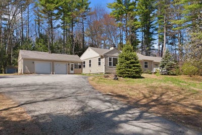 /international/us/1090-n-main-street-laconia-nh-110107722137/
