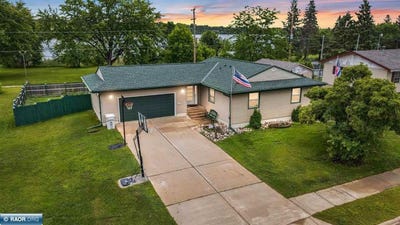 /international/us/514-1st-ave-nw-chisholm-mn-110100681198/