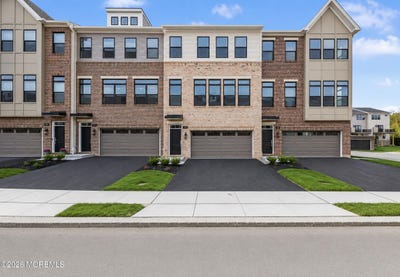 /international/us/77-augustus-drive-middletown-nj-110108164424/