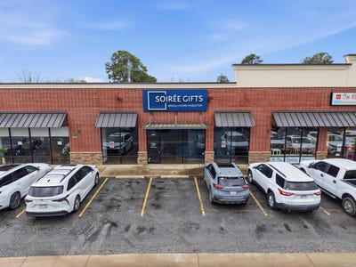 /international/us/1551-e-race-avenue-searcy-ar-110106368305/