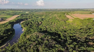 /international/us/288th-street-canton-sd-110108936463/