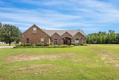 /international/us/64-wilson-cove-morrilton-ar-110099448585/