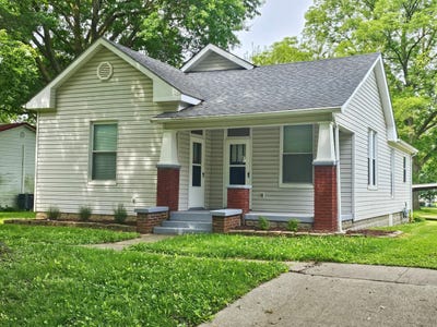 /international/us/112-howard-st-new-franklin-mo-110100323126/