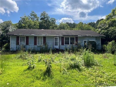 /international/us/2304-w-brinkley-drive-spring-lake-nc-110100653772/