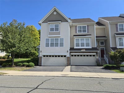 /international/us/804-hawthorn-way-new-windsor-ny-110107309321/
