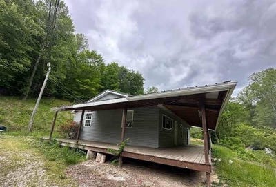 /international/us/83-smith-branch-rd-wayne-wv-110108066493/