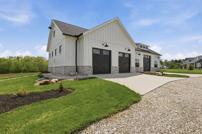/international/us/13100-ironwood-trail-sunbury-oh-110108096282/